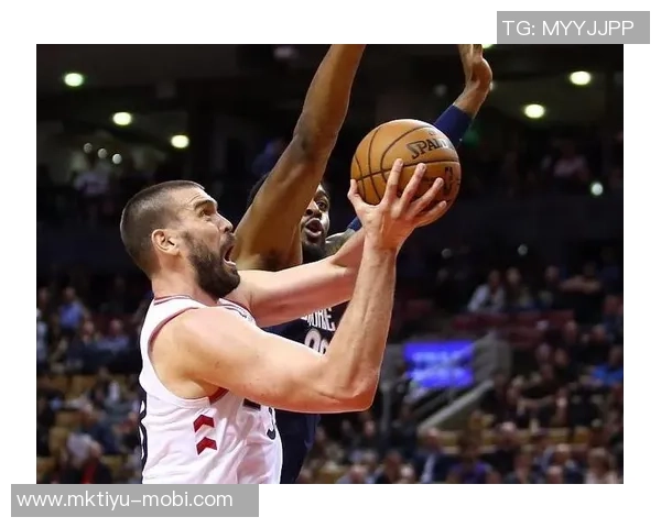 最佳新秀克尼佩尔状态低迷仅得6分三分球全失状态全无令人失望