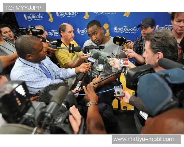 火箭队是否依赖KD的躺赢能力引发球迷热议与质疑 火箭队是否依赖KD的躺赢能力引发球迷热议与质疑